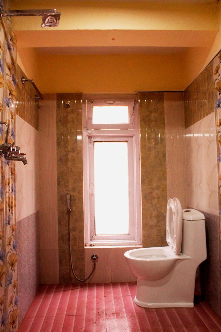 Mountain Backpackers Hostel Kathmandu Exterior photo