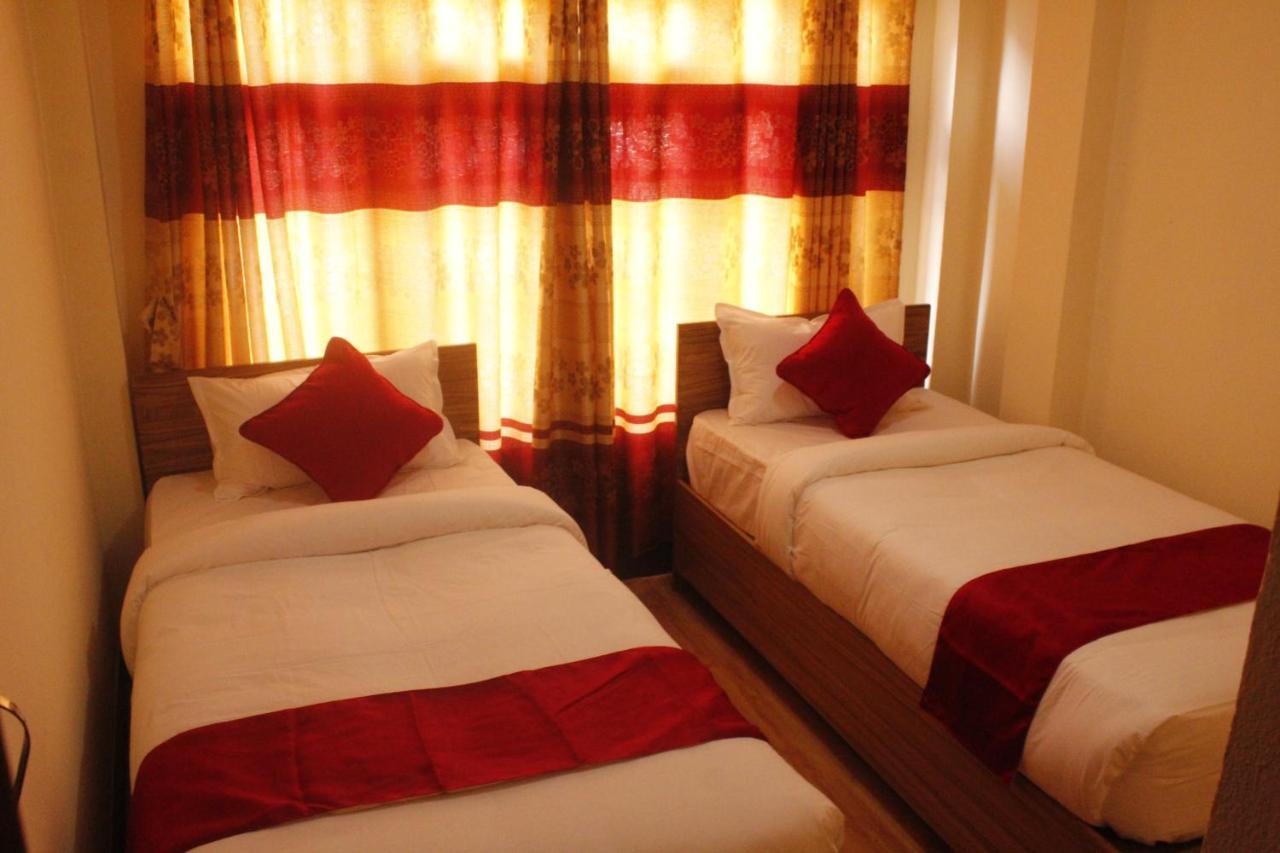 Mountain Backpackers Hostel Kathmandu Exterior photo